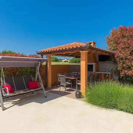 Linden Tree By Interhome Vakantiehuis *