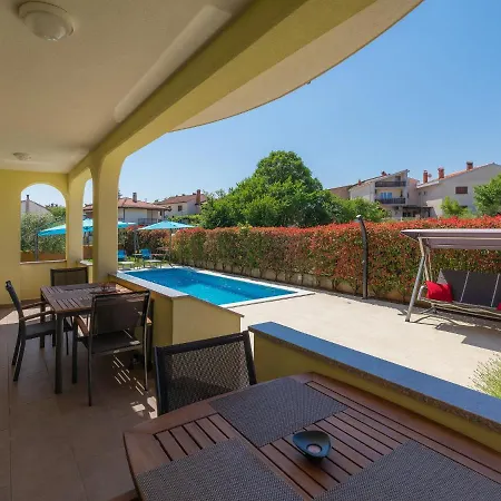 Linden Tree By Interhome Vakantiehuis *