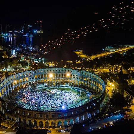 Holiday home Linden Tree By Interhome *