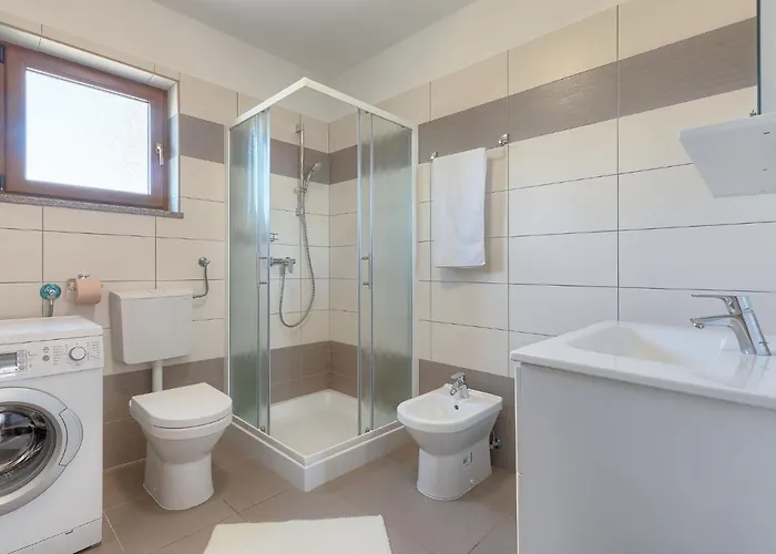 Linden Tree By Interhome 度假居 普拉