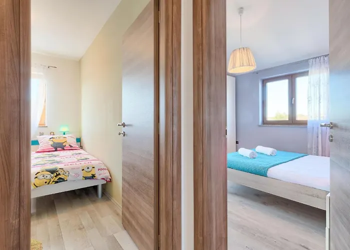 Linden Tree By Interhome