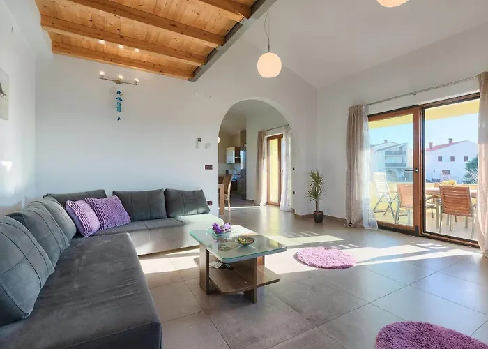 Linden Tree By Interhome Casa de Férias Pula